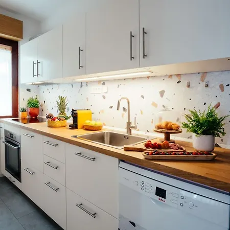 Raza Apartment